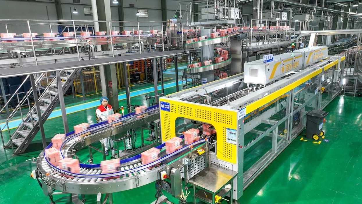 China’s economy is growing, but it’s stuck in a deflationary trap