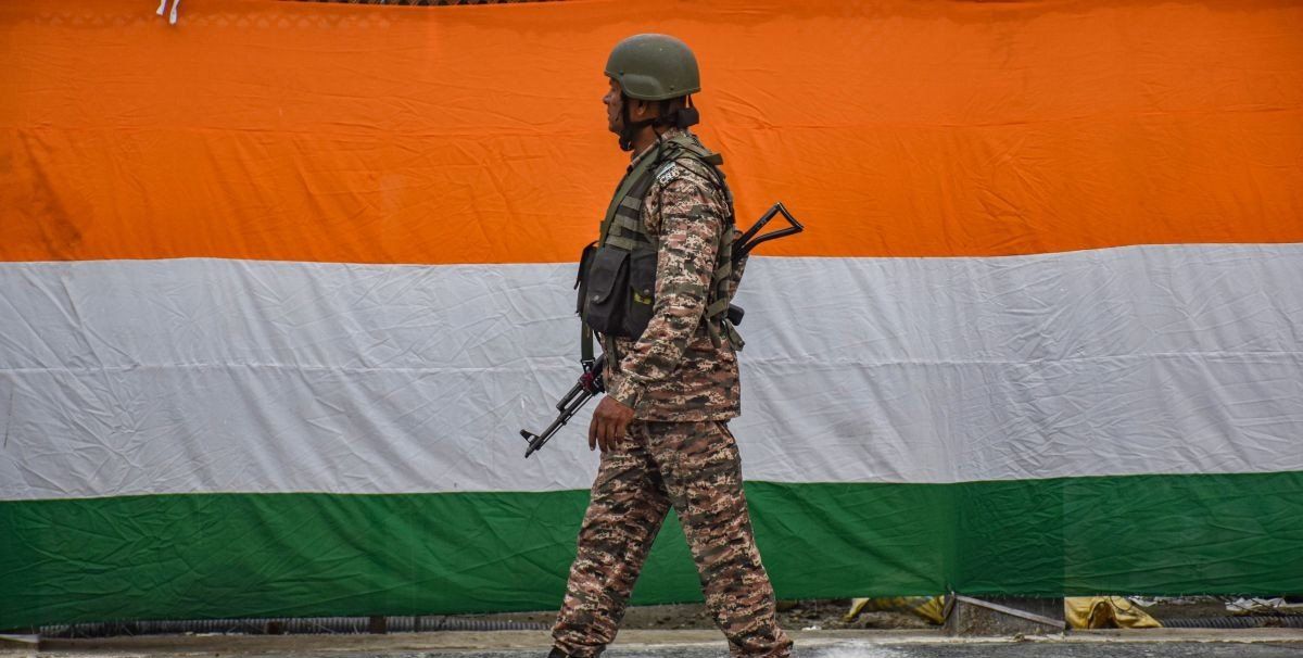 ​An Indian paramilitary soldier guards a road during India's 79th Independence Day celebrations in Srinagar, Jammu and Kashmir, on August 15, 2025. Prime Minister Narendra Modi issues a stern warning to Pakistan, stating that India will not tolerate nuclear blackmail anymore and will give a befitting reply to the enemy. He asserts that India has now set a ''new normal'' of not differentiating between terrorists and those who nurture terrorism.