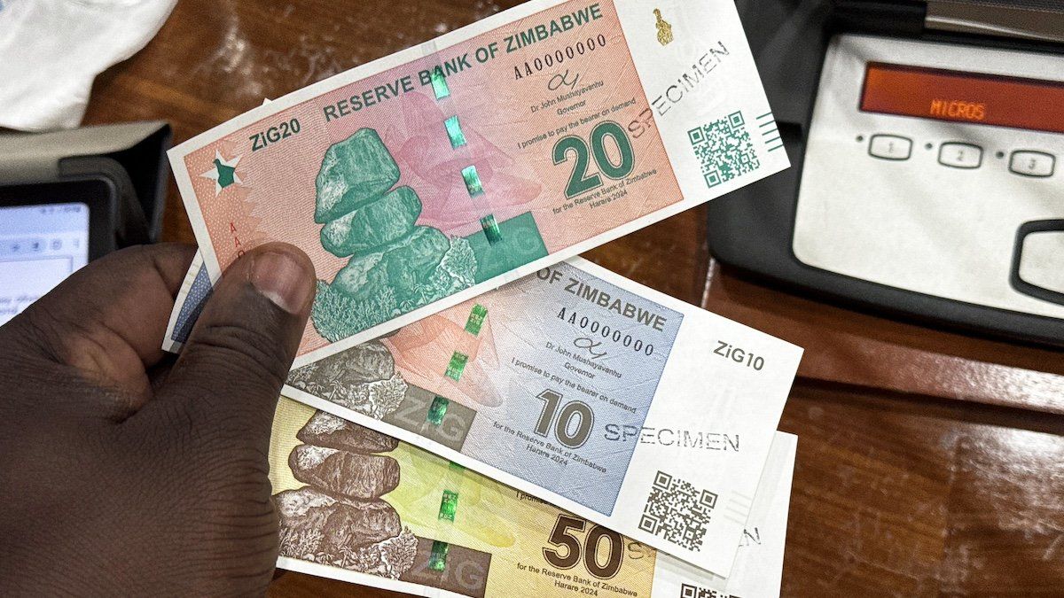 ​Banknotes of the new national currency Zimbabwe Gold, ZiG for short, are presented at a press conference of the Central Bank of Zimbabwe. Due to high inflation, Zimbabwe's central bank has introduced a new currency that is primarily linked to gold, but also to a number of other precious metals and foreign currencies.