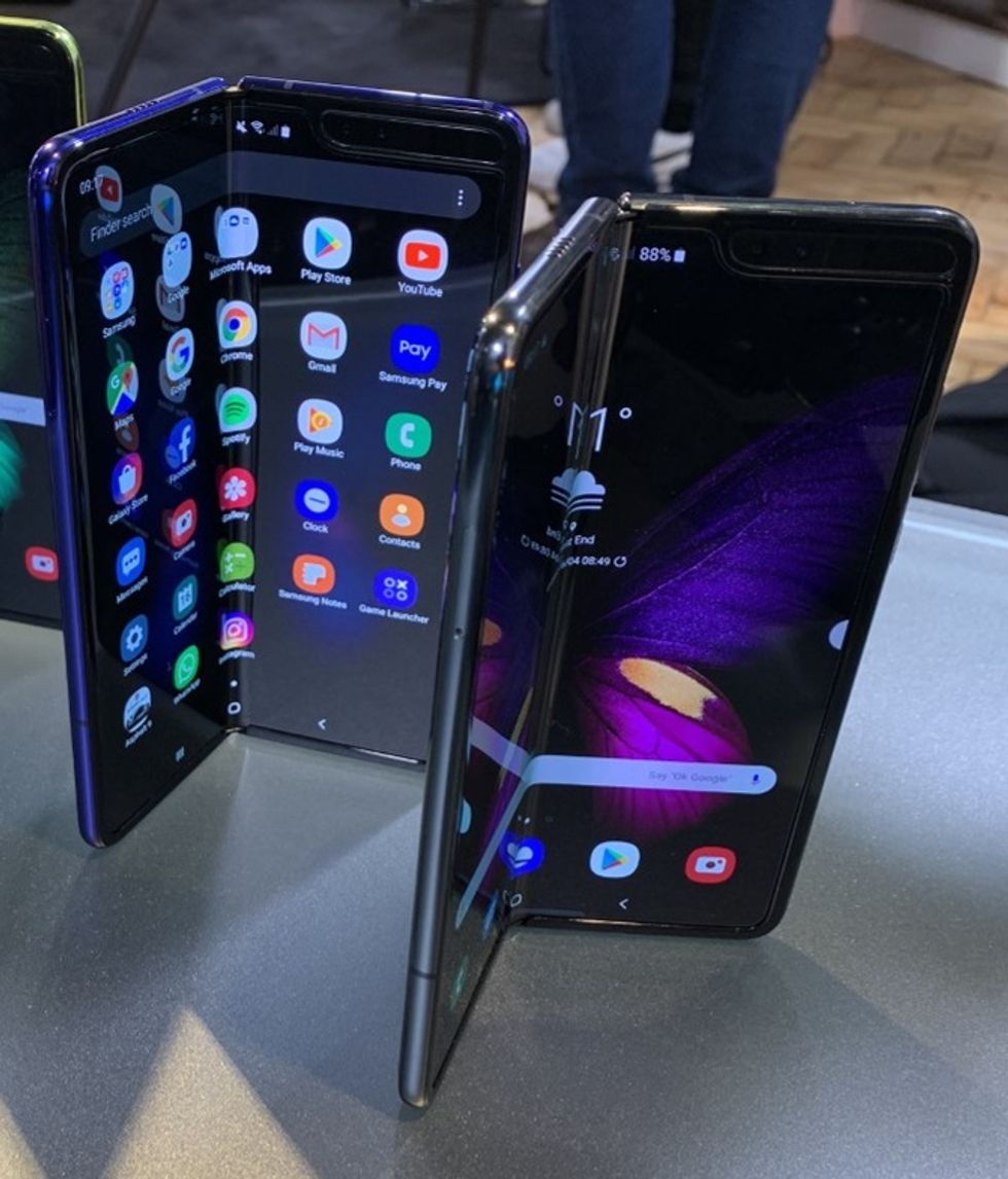 Reports of display issue in upcoming phone: Samsung