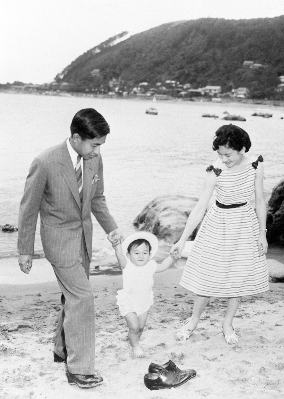 Japan's imperial couple celebrate 60 years of marriage