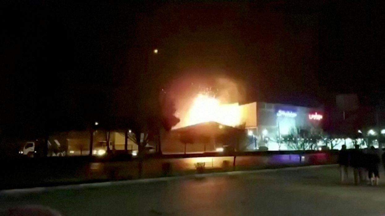 Eyewitness footage shows explosion at military industry factory in Isfahan, Iran.