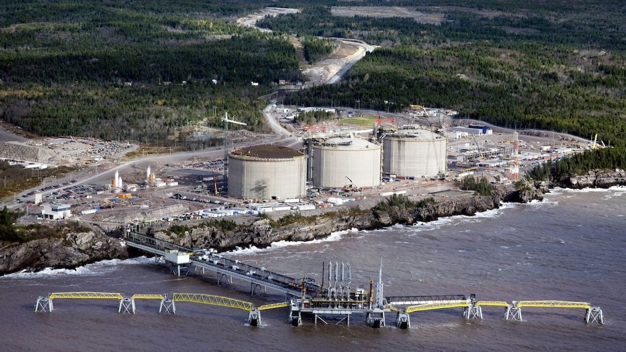 FILE PHOTO: The Canaport LNG receiving and regassification terminal in St. John, New Brunswick is seen in this October, 2008 handout photo. Repsol has signed natural gas supply deals from its newly built Canaport liquefied natural gas terminal in New Brunswick, Canada, the company said on June 19, 2009.