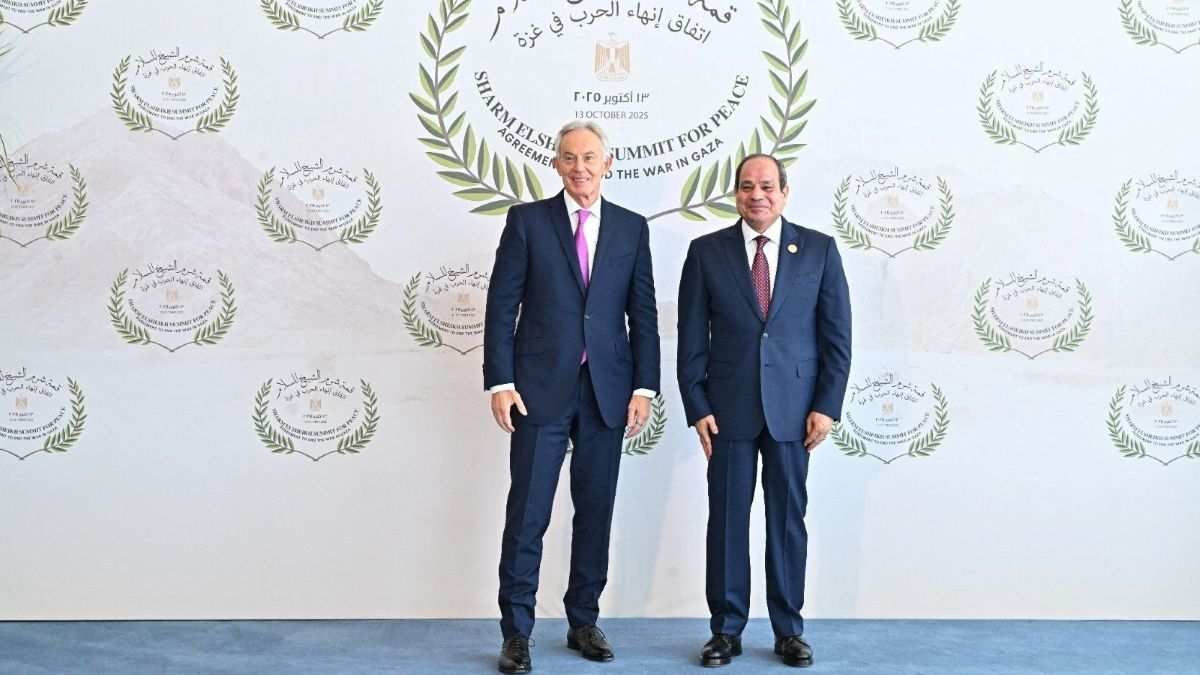 ​Former UK prime minister Tony Blair and Egyptian President Abdel Fattah el-Sisi in Sharm el-Sheikh, Egypt, on October 13, 2025.
