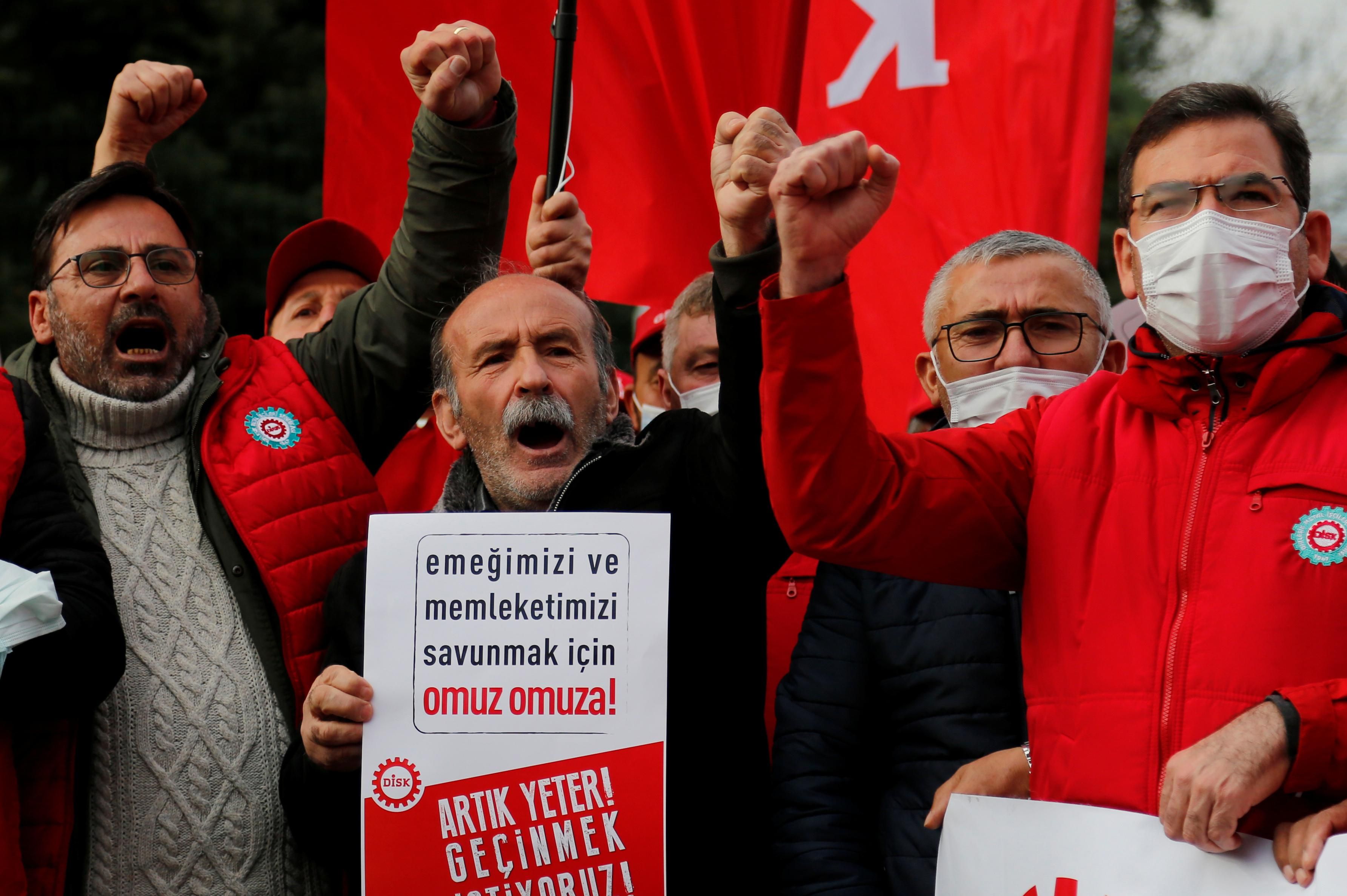 Hard Numbers: Turkish minimum wage, Chilean presidential dead heat, no North Korean laughs, Brazilian pols slug it out