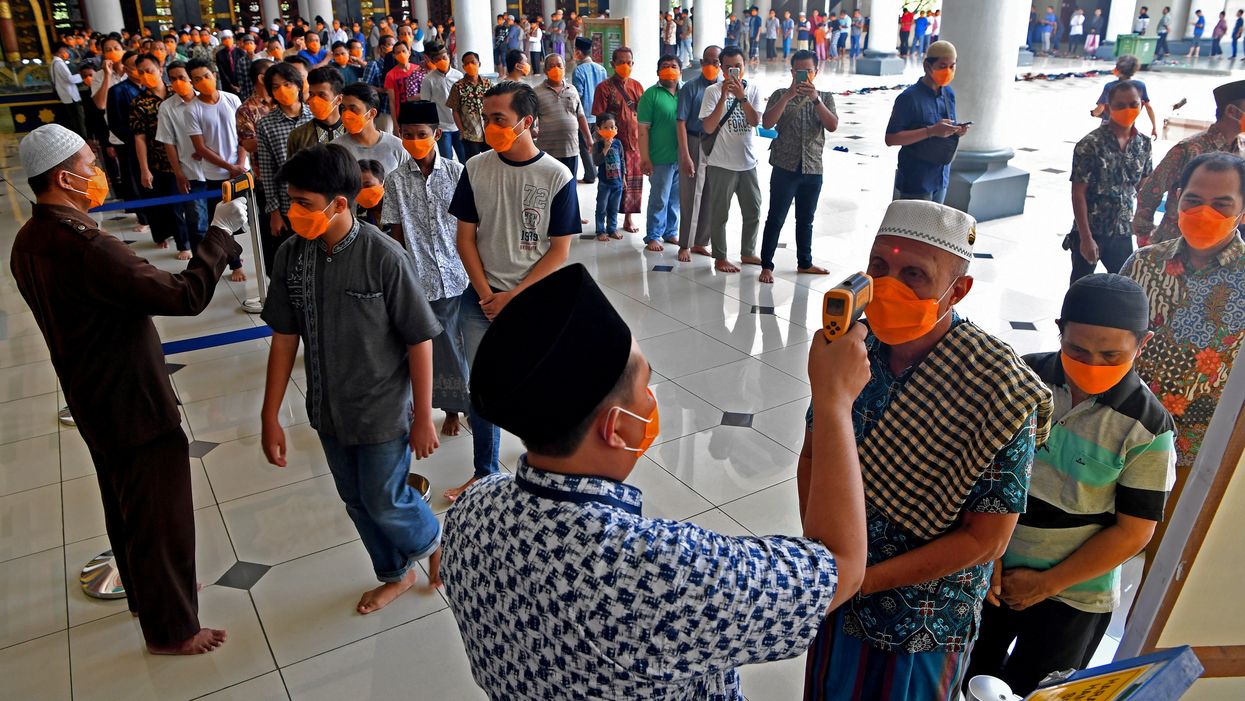 Coronavirus Politics Daily: A different Ramadan, Chile issues immunity IDs, Africa lacks ventilators