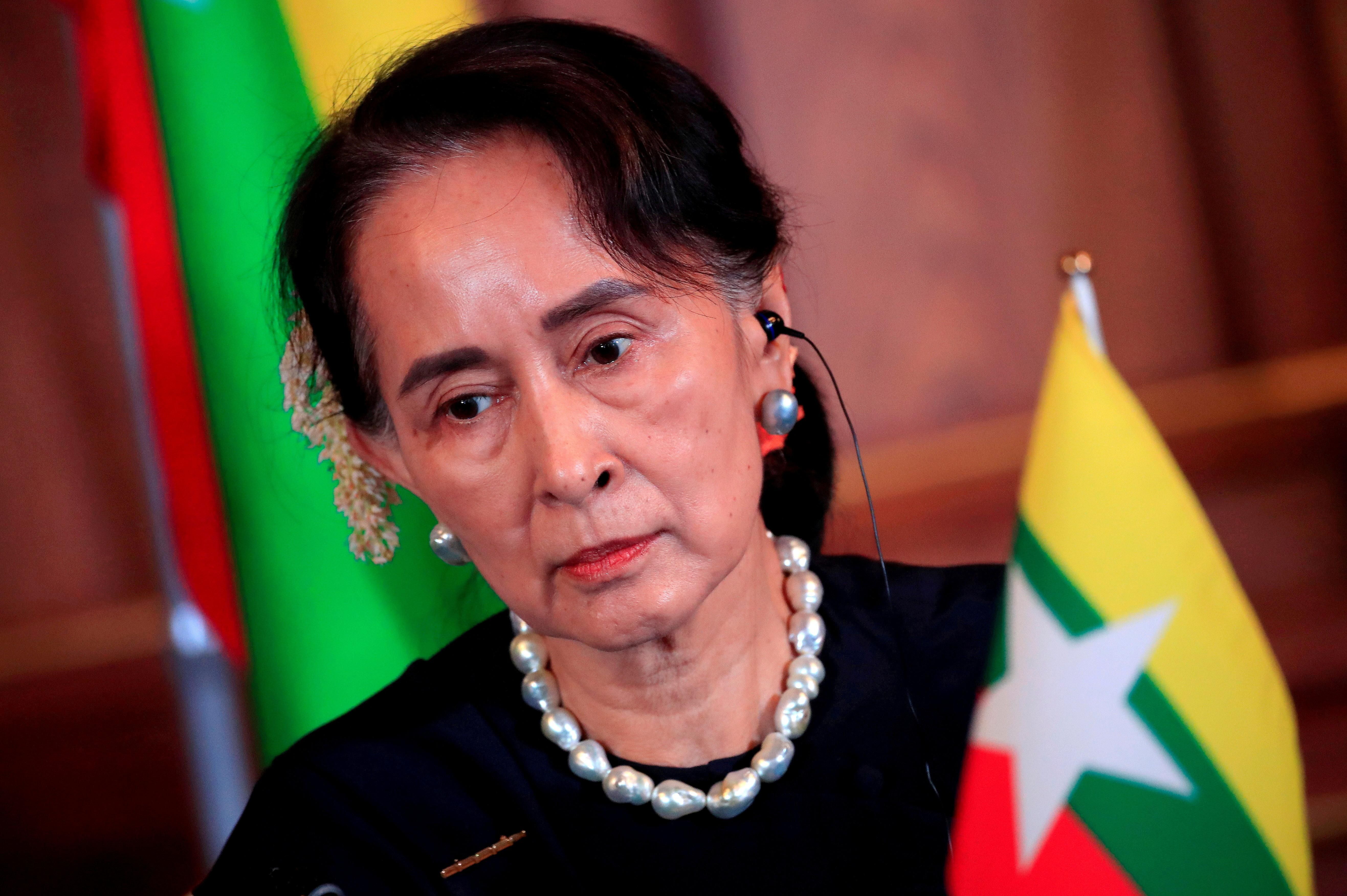 Myanmar's Aung San Suu Kyi attends the joint news conference of the Japan-Mekong Summit Meeting at the Akasaka Palace State Guest House in Tokyo, Japan October 9, 2018