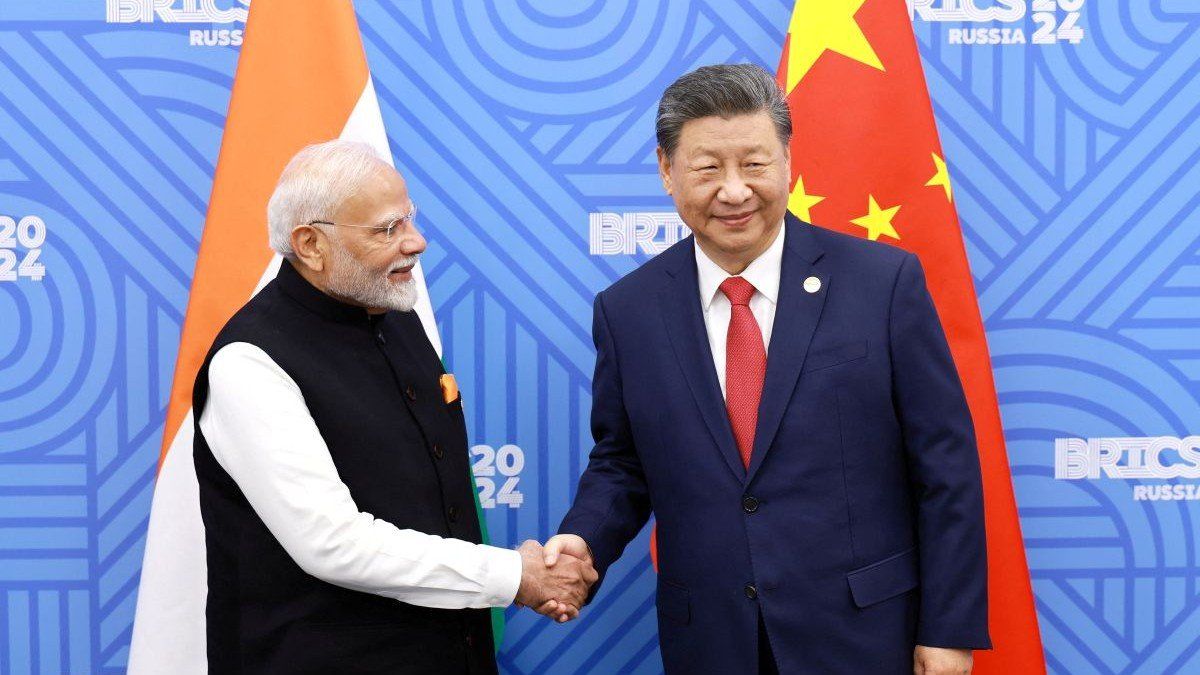 Indian Prime Minister Narendra Modi and ​Chinese President Xi Jinping in Kazan, Russia, on October 23, 2024.