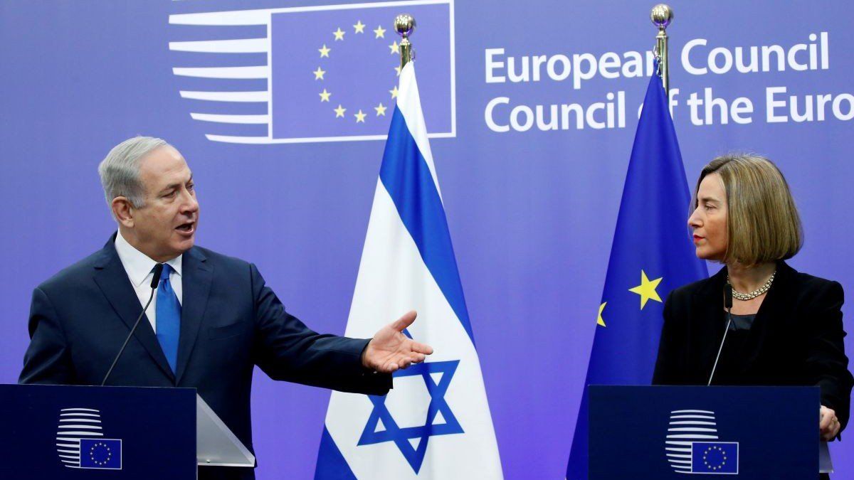 ​Israeli Prime Minister Benjamin Netanyahu and European Union foreign policy chief Federica Mogherini at the European Council in Brussels, Belgium, on December 11, 2017.