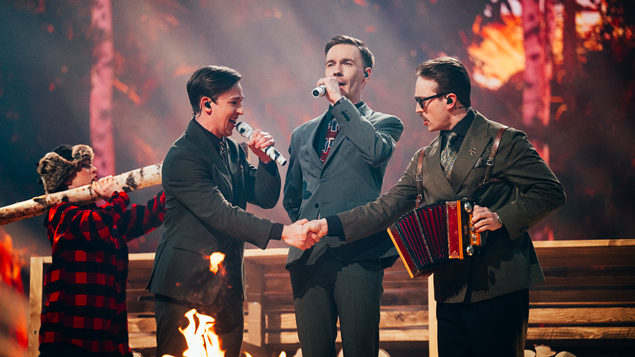 KAJ performing Bara Bada Bastu for Sweden at the First Semi-Final in St. Jakobshalle