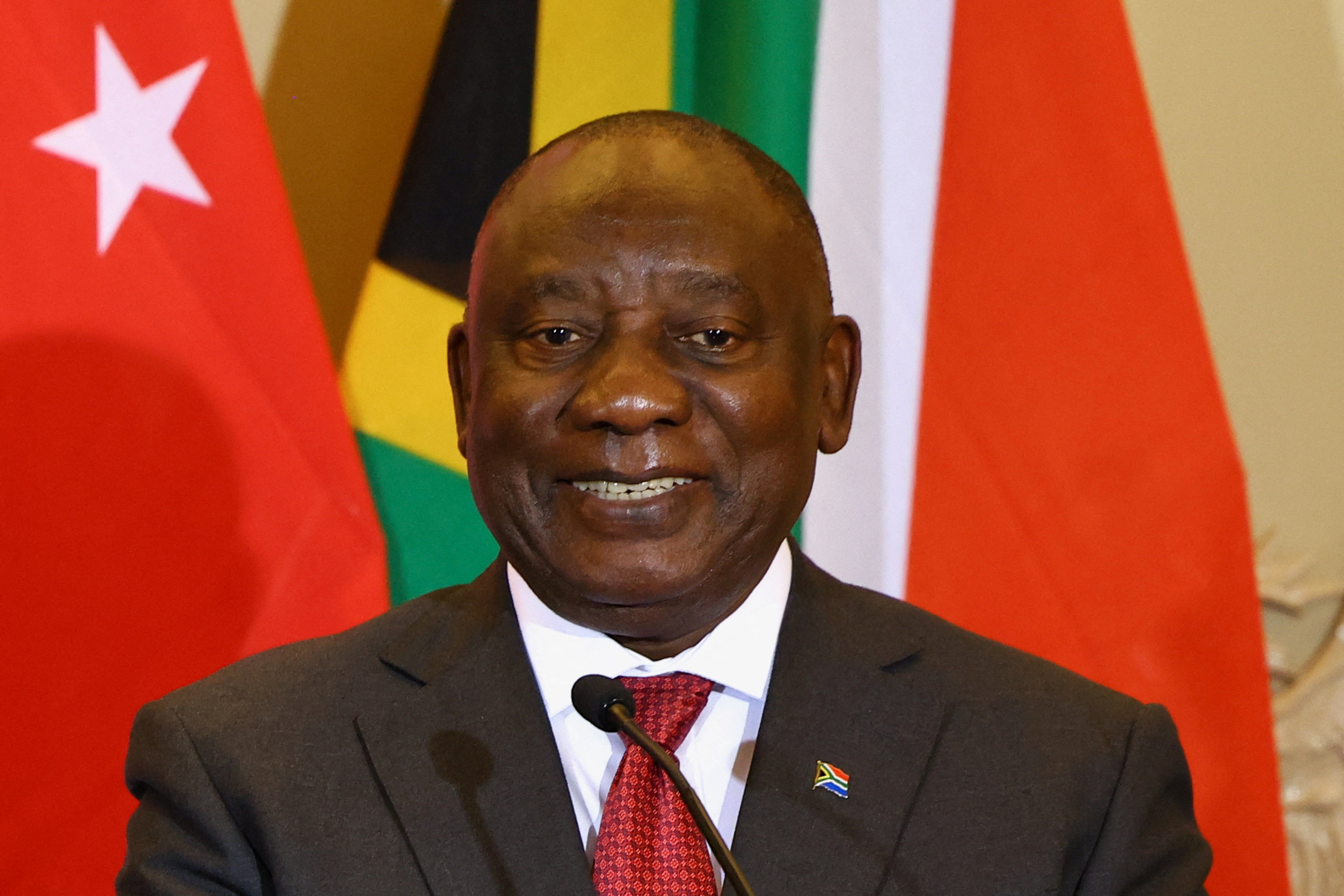 South African President Cyril Ramaphosa and Singapore PM Lee Hsien Loong (not pictured) attend a media briefing in Cape Town.