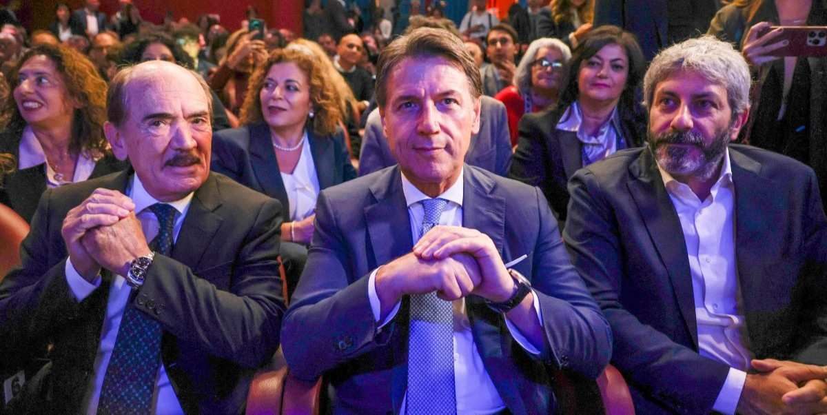 Troisi Theater in Fuorigrotta during the presentation of the Five Star Movement's candidate lists for the Campania region, with the presence of Presidential Candidate Roberto Fico and former Prime Minister Giuseppe Conte.