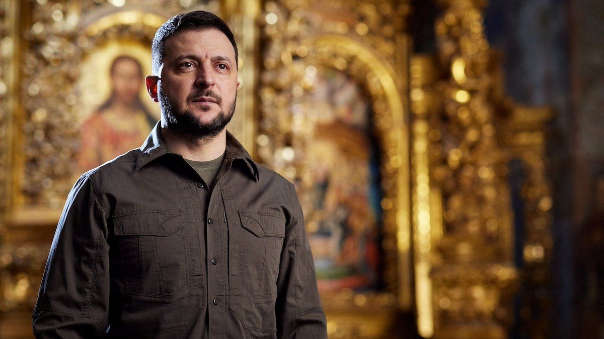 ​Ukraine's President Volodymyr Zelensky addresses Ukrainian people with Orthodox Easter message, as Russia's attack on Ukraine continues, at the Saint Sophia cathedral in Kyiv, Ukraine April 23, 2022. Picture taken April 23, 2022. 
