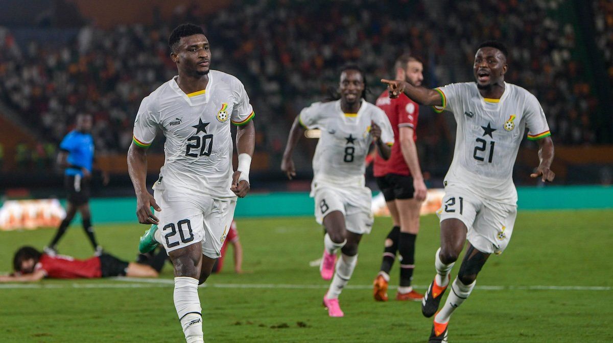 Mohammed Kudus, Majeed Ashimeru, and Salis Abdul Samed of Ghana celebrate during the AFCON 2023 match between Egypt and Ghana at on January 18, 2024 in Abidjan, Cote d Ivoire.