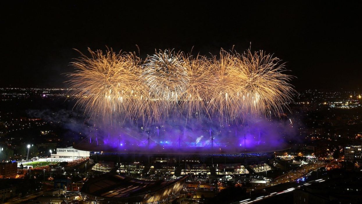 Paris 2024 Olympics - Ceremonies - Paris 2024 Closing Ceremony - Stade de France, Saint-Denis, France - August 11, 2024. General view of fireworks during the gran finale of the closing ceremony.