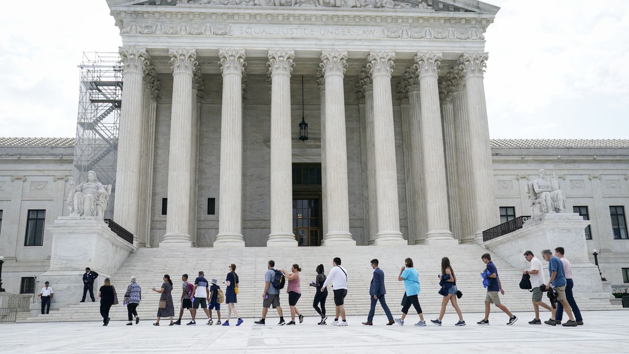 People file into the United States Supreme Court before SCOTUS handing down opinions.