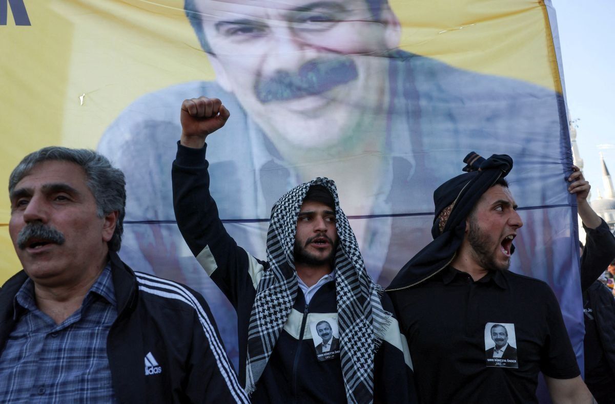 ​People shout slogans at the funeral of a pro-Kurdish lawmaker in Istanbul, Turkey, on May 4, 2025.
