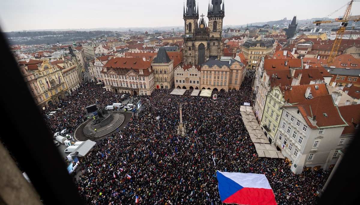 ​People take part in a rally in support of Czech President Petr Pavel, organised by Million Moments for Democracy group in reaction to dispute between President Pavel and Czech Foreign Minister and Motorists chair Petr Macinka, in Prague, Czech Republic, February 1, 2026. 