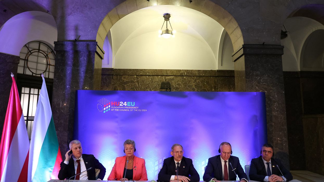 Press conference about Romania and Bulgaria, former Soviet Bloc countries becoming EU members.