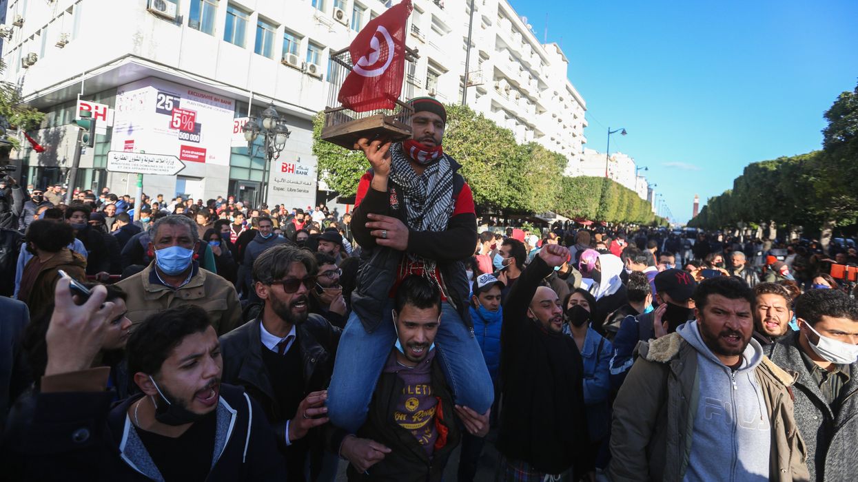 Protesters demand fall of the regime in Tunisia. Reuters
