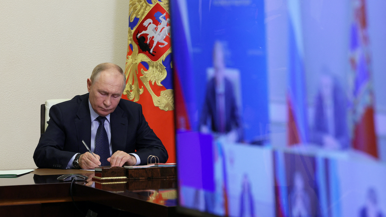 Putin loosens the muzzle on Russia's nuclear weapons