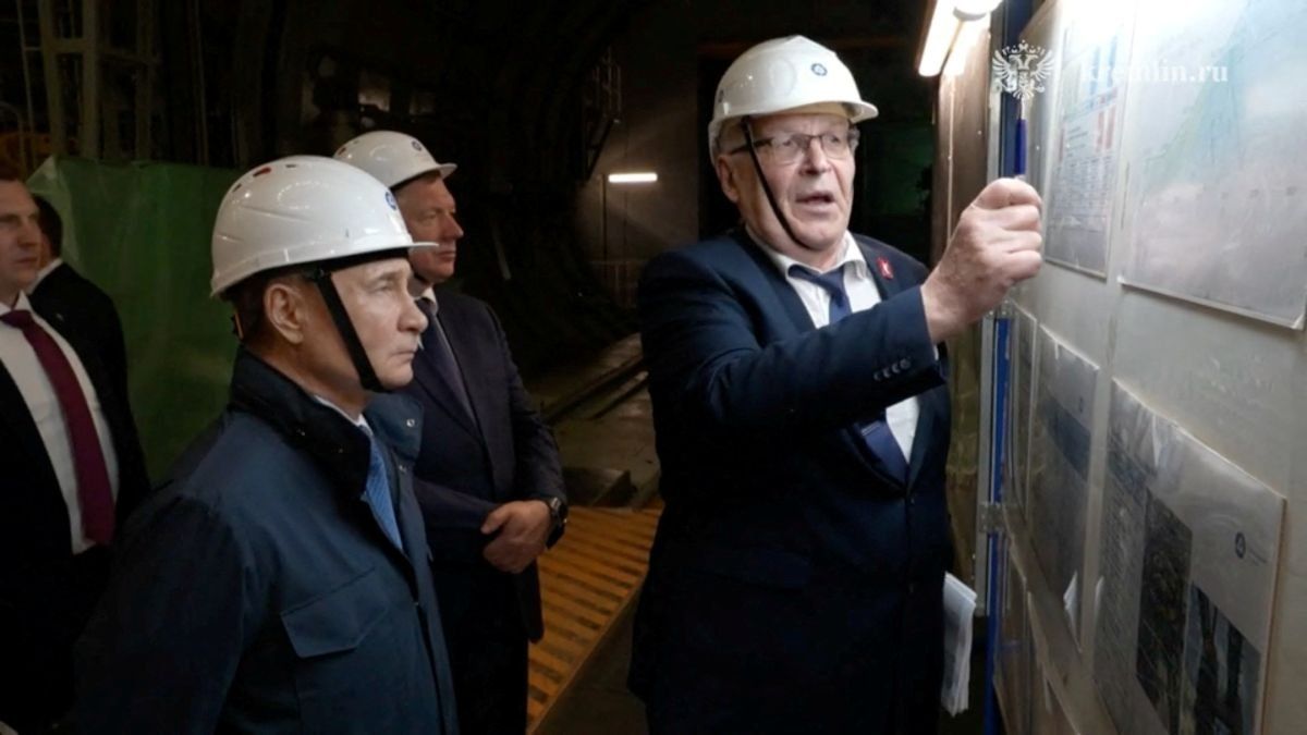 ​Russian President Vladimir Putin in the Kursk region of Russia, on May 21, 2025.