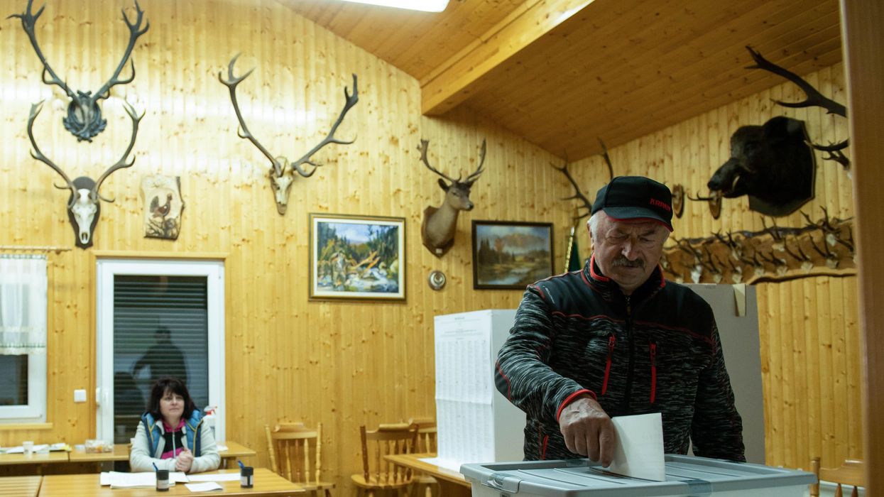 Slovenia votes, global defense spending soars, gridiron culture war at SCOTUS, guess who flouted the Russian arms embargo?