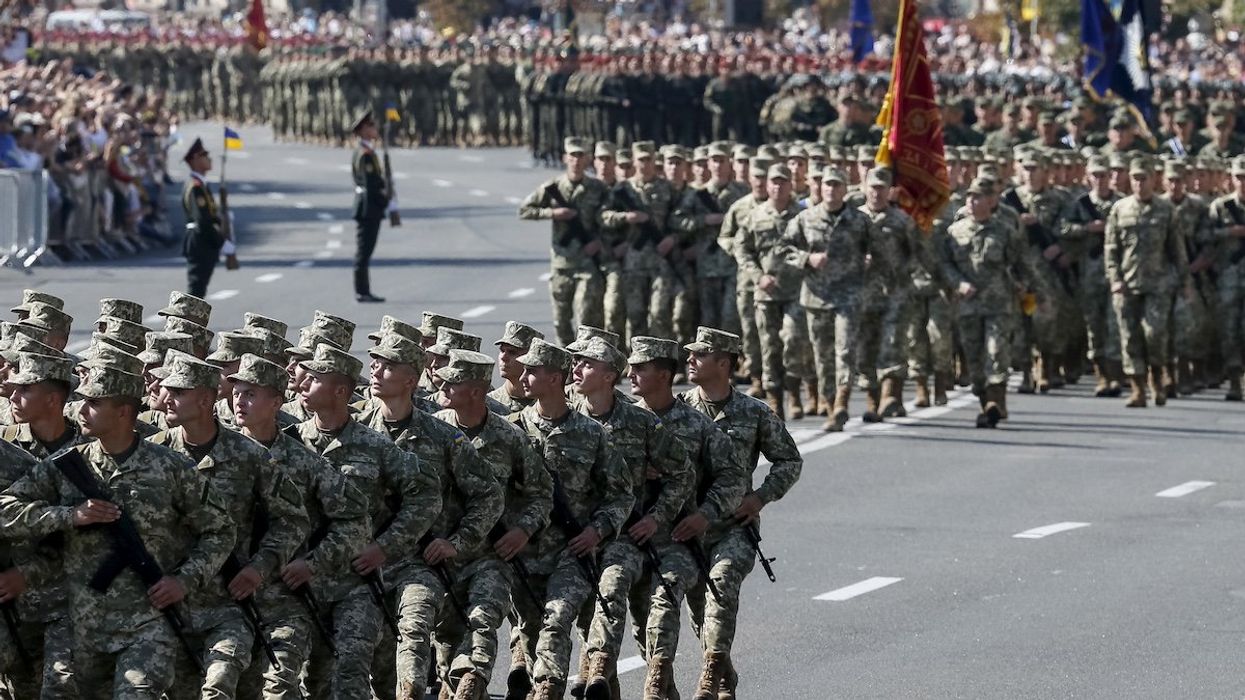 Soldiers march during Ukraine's Independence Day military parade in the centre of Kiev, Ukraine, August 24, 2015. President Petro Poroshenko said on Monday Ukraine was facing a precarious year, warning that Russia had several strategies to undermine Kiev's attempts to move towards Europe.