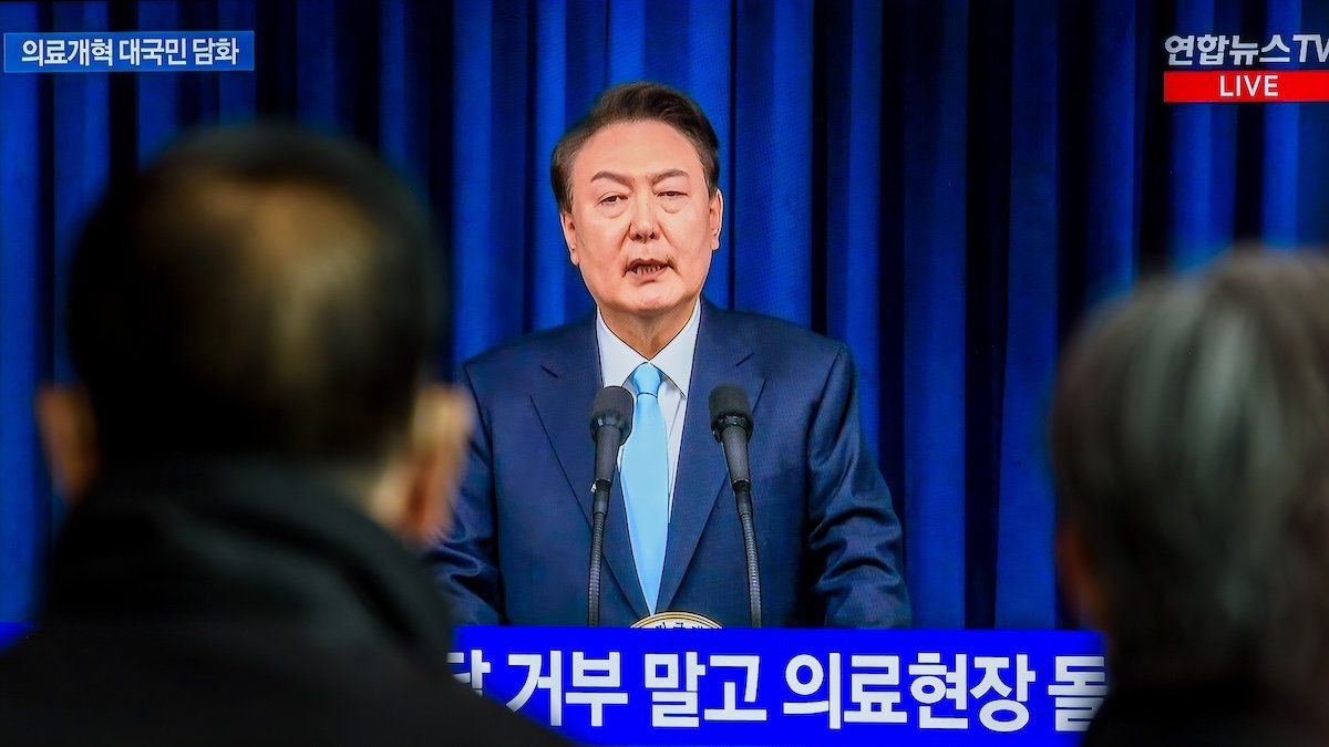 ​South Korean President Yoon Suk-yeol speaking at the presidential office on TV at Seoul Railroad Station in Seoul. April 1, 2024