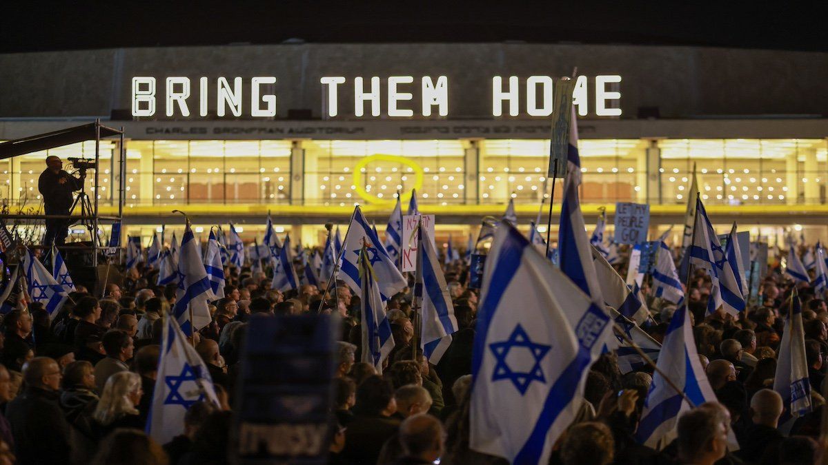 srael, Tel-Aviv, 2024-01-20. Israelis opposed to Netanyahu gathered in Tel Aviv to demand the return of the hostages kidnapped by Hamas during the attacks of October 7, 2023.