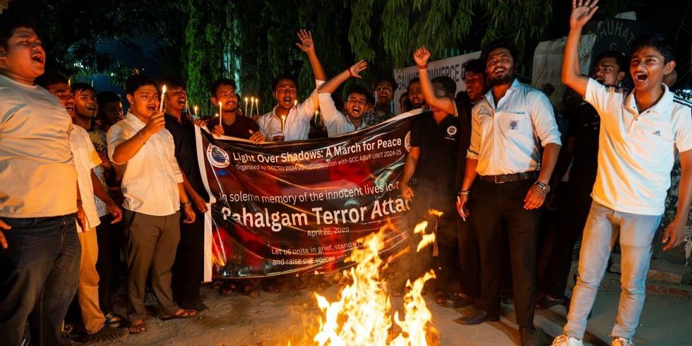 ​Students shout slogans and burn an effigy to protest the Pahalgam terror attack in Guwahati, Assam, India, on April 24, 2025. On April 22, a devastating terrorist attack occurs in Pahalgam, Jammu and Kashmir, resulting in the deaths of at least 28 tourists. 