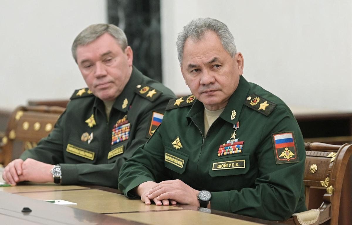 The powerful Russian defence minister Sergei Shoigu (R) and General Valery Gerasimov, the chief of the general staff of Russia armed forces