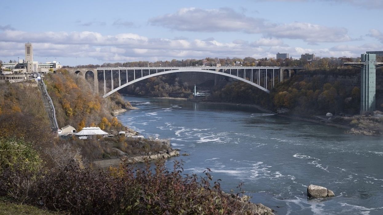 The Rainbow Bridge over the Niagara River links the borders of Niagara Falls in Ontario, Canada, to Niagara Falls in New York.