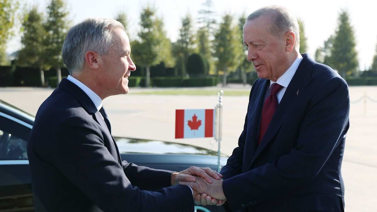 Turkish President Recep Tayyip Erdogan receives Canadian Prime Minister Mark Carney with an official ceremony in Ankara, Turkiye on October 22, 2026. 
