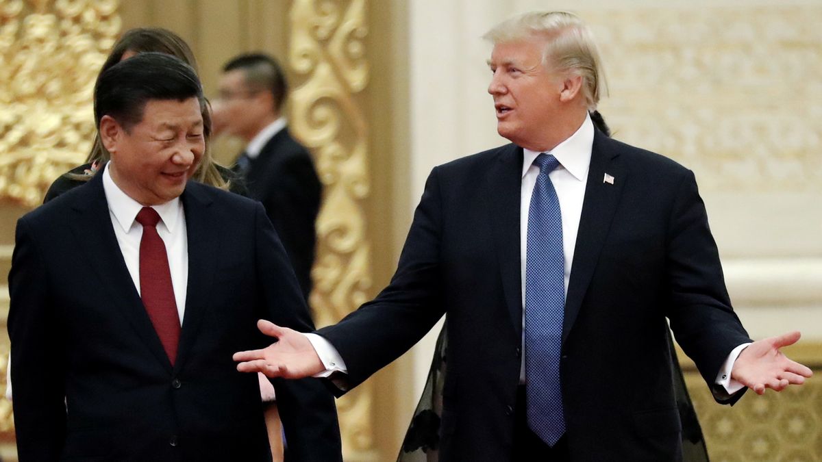 U.S. President Donald Trump and China's President Xi Jinping arrive for a state dinner at the Great Hall of the People in Beijing, China, November 9, 2017.