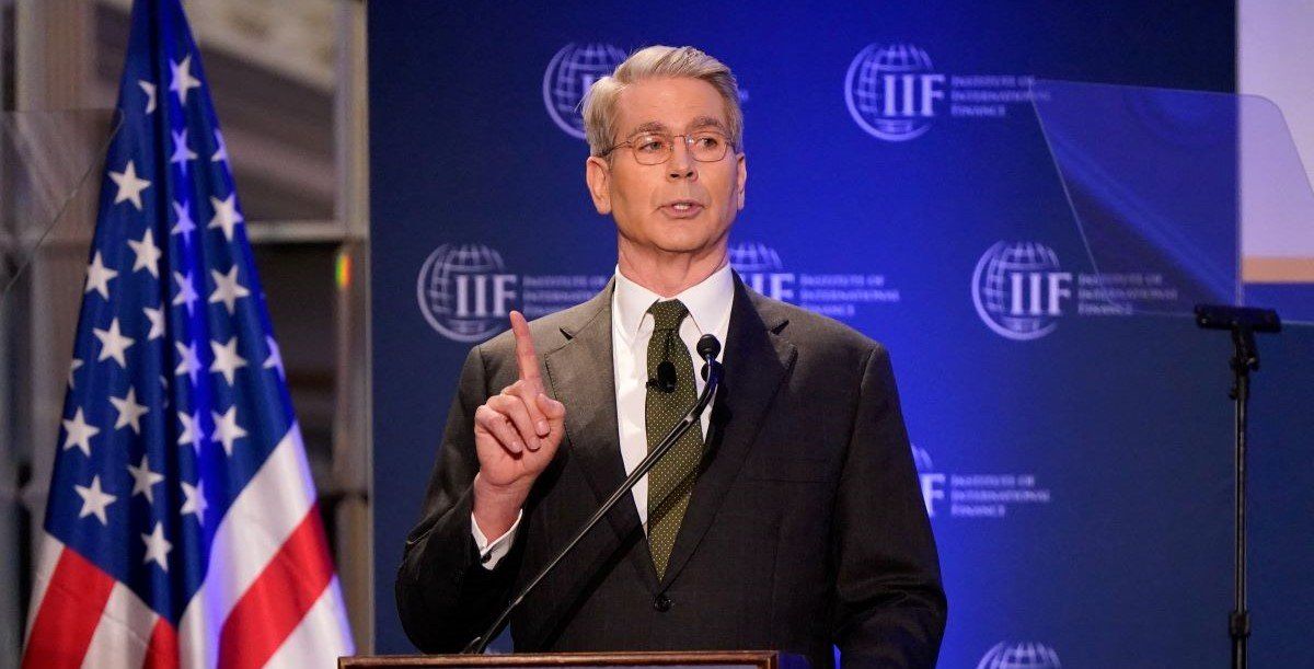 ​U.S. Treasury Secretary Scott Bessent delivers remarks at the Institute of International Finance (IIF) Global Outlook Forum on sidelines of the IMF and World Bank’s 2025 annual Spring Meetings in Washington, D.C.,U.S., April 23, 2025. 