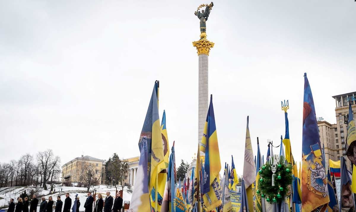 ​Ukraine's President Volodymyr Zelenskiy, Finland's President Alexander Stubb, Estonia’s Prime Minister, President of the European Commission Ursula von der Leyen and other European leaders visit memorial to fallen Ukrainian defenders at the Independent Square on the fourth anniversary of Russia's full-scale invasion, in Kyiv, Ukraine February 24, 2026.