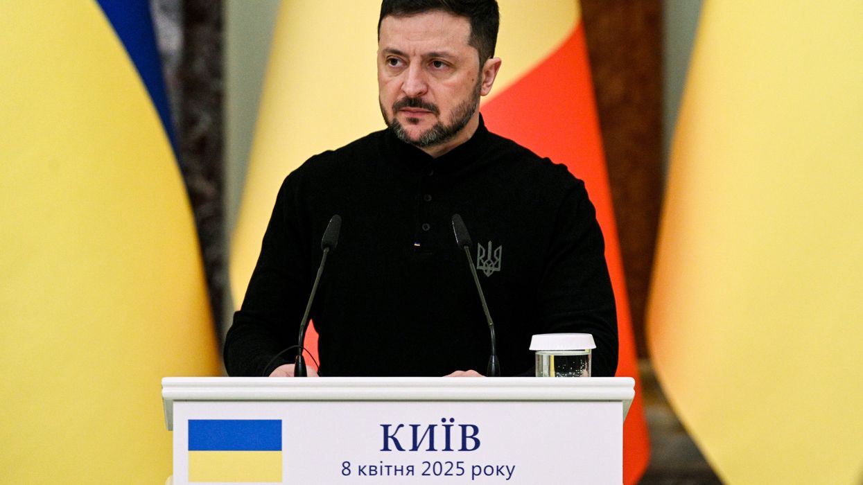 Ukraine accuses Russia of recruiting Chinese fighters