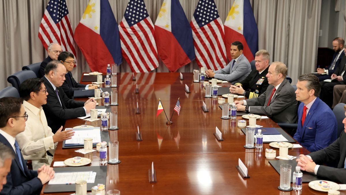 ​US Defense Secretary Pete Hegseth meets with Philippine President Ferdinand Marcos Jr. at the Pentagon, in Washington, D.C., USA, on July 21, 2025.