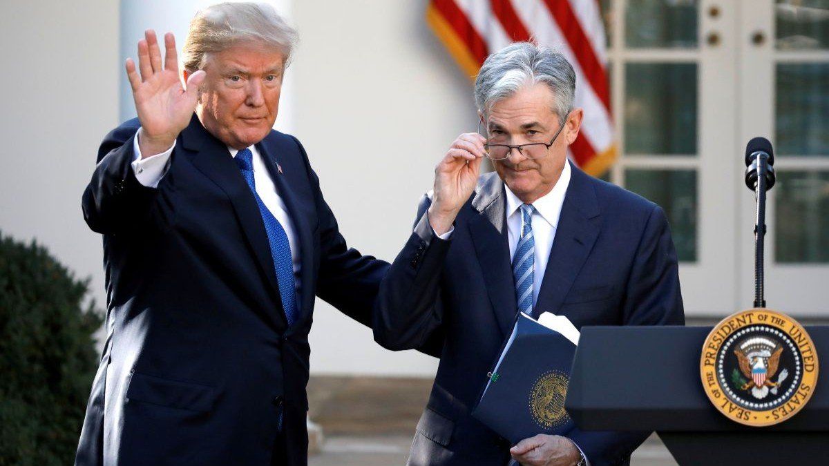 US President Donald Trump alongside Federal Reserve Chairman Jerome Powell in Washington, D.C., USA, on November 2, 2017. 