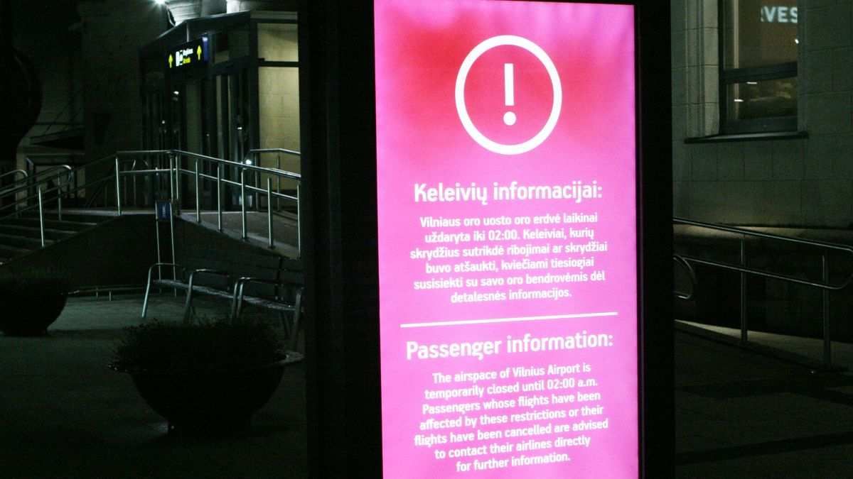 Vilnius International airport, forced to shut down due to the presence of air balloons, on October 25, 2025.