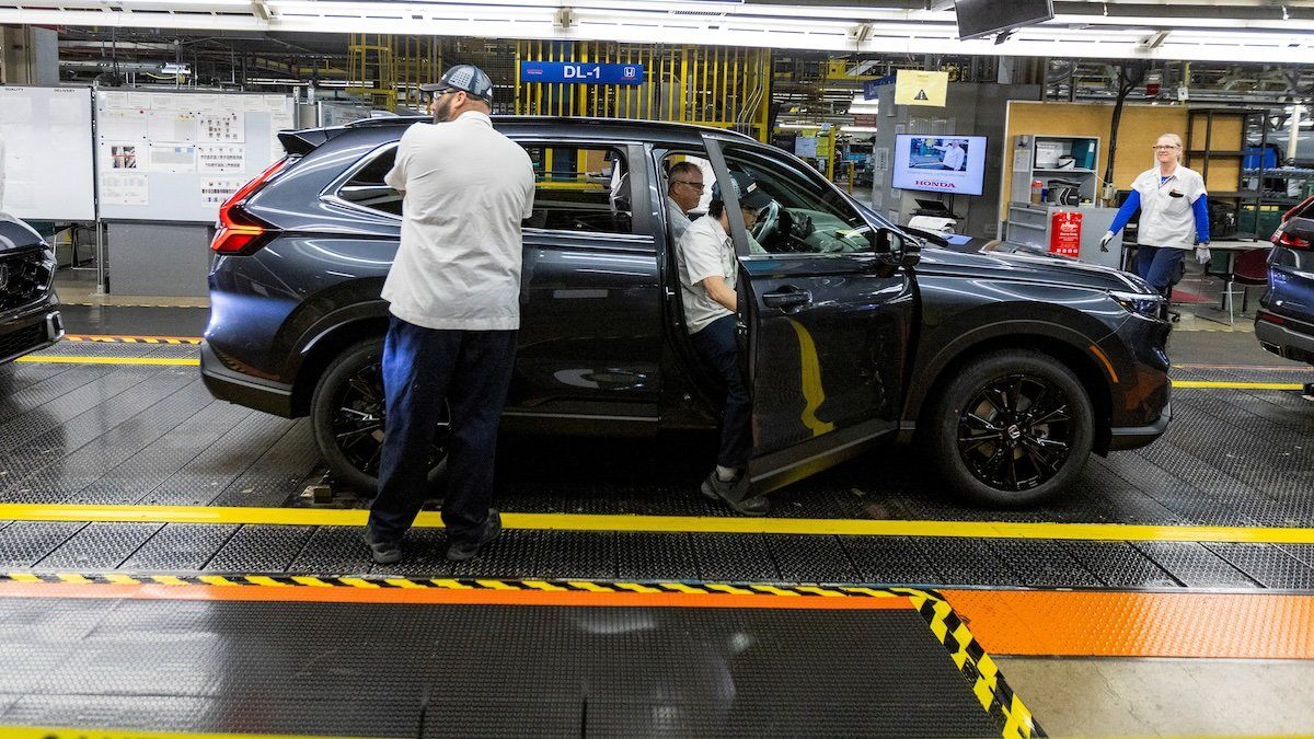 ​Workers assemble a vehicle as Honda announces plans to build electric vehicles and their parts in Ontario with financial support from the Canadian and provincial governments, at their automotive assembly plant in Alliston, Ontario, Canada, April 25, 2024.
