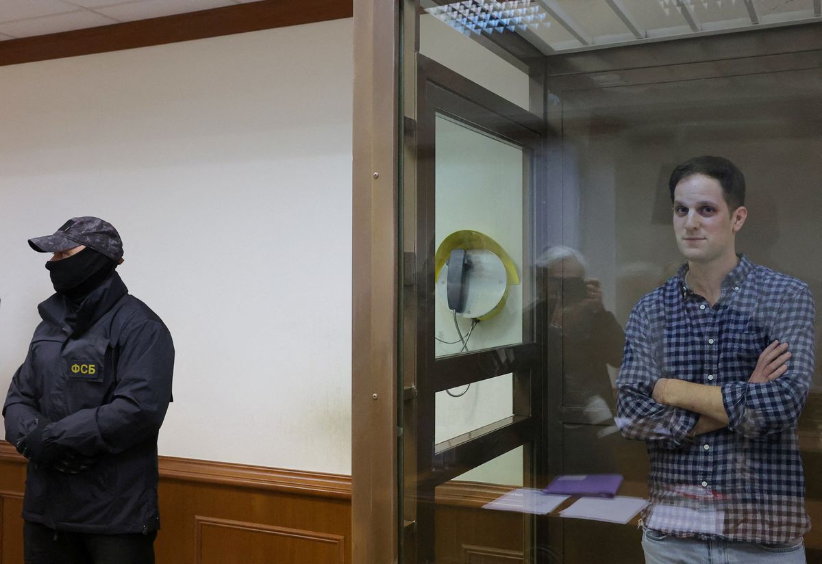 WSJ reporter Evan Gershkovich appears in a Moscow courtroom. 